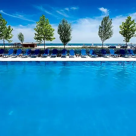 Nautic Sport Club Szálloda Mamaia